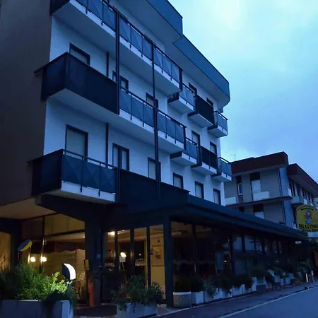 מלון Diana בלריה-איגאה מרינה